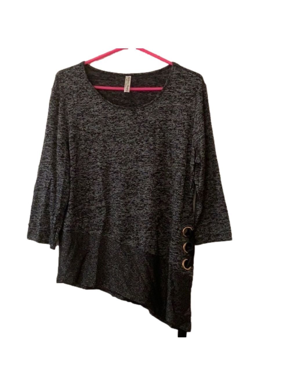 NWOT Medium Black & Gray Knit Top